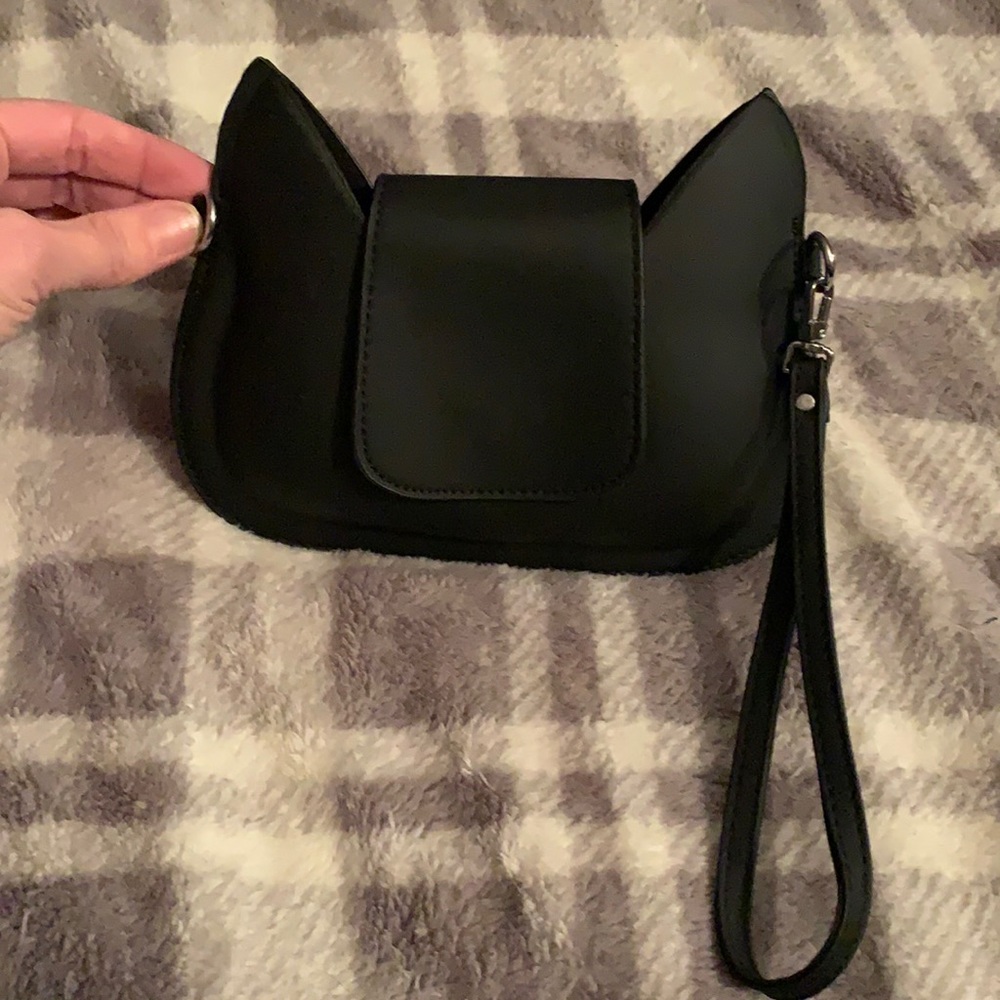 Adorable cat purse
